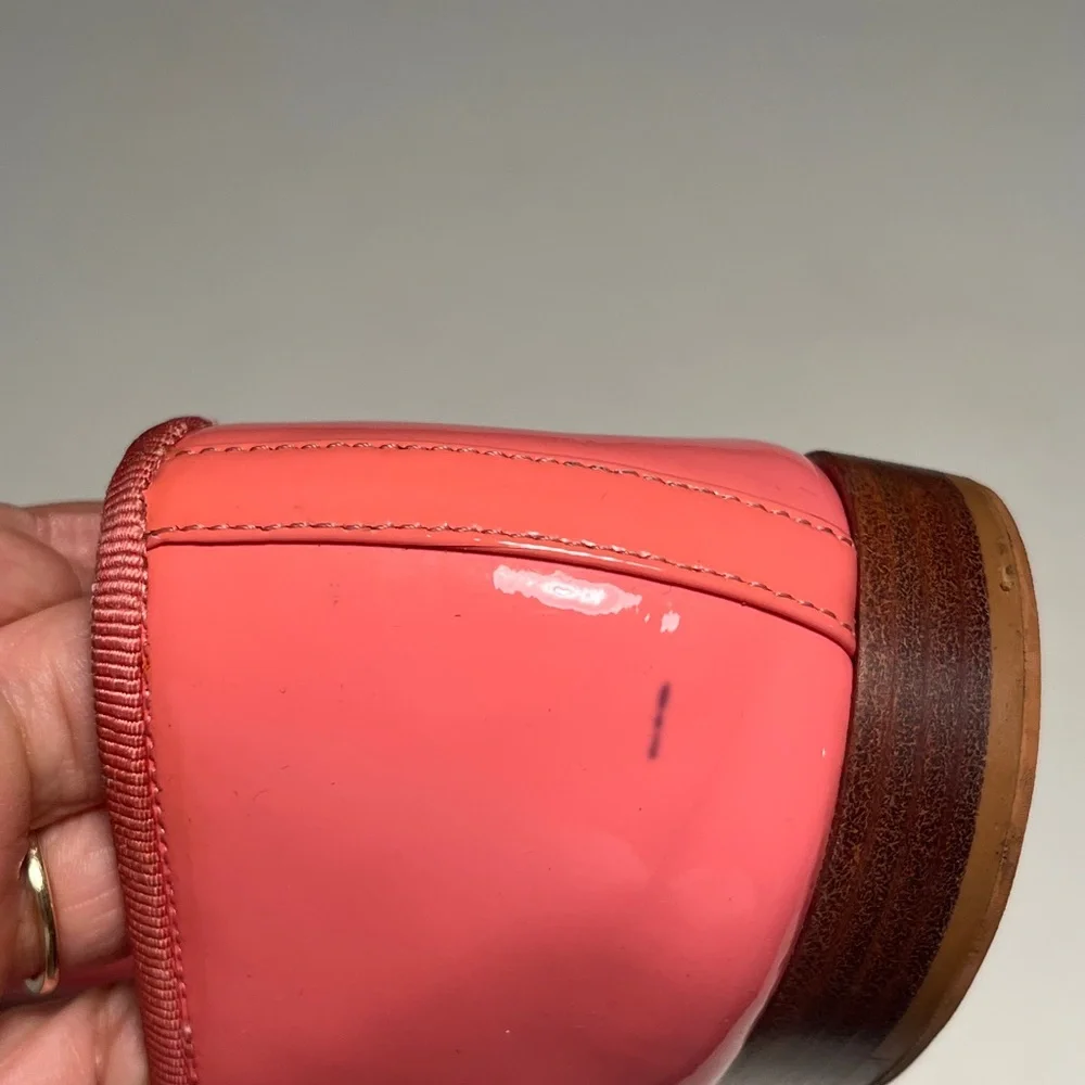 CHANEL Coral Pink Patent Leather Flats